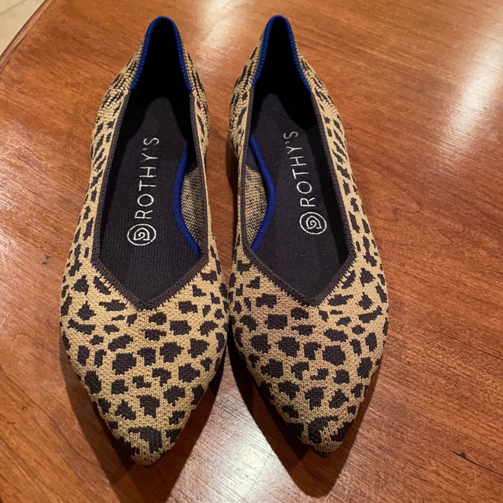 Rothy’s Retired Leopard Point Flats